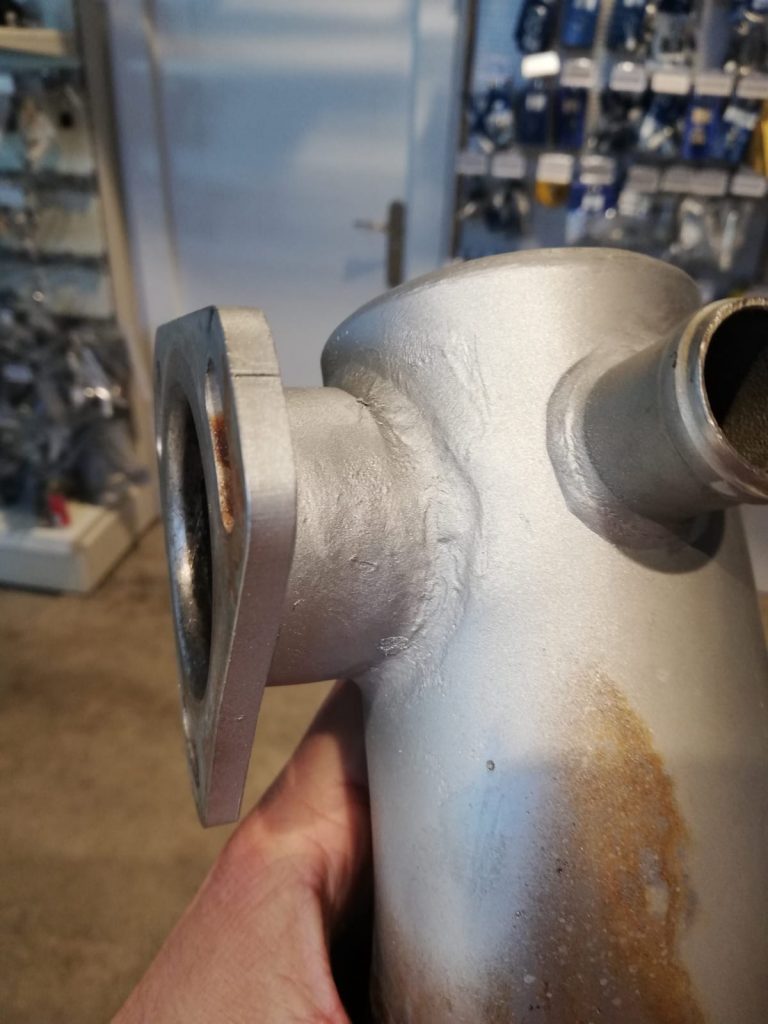 Pieza del motor reparada